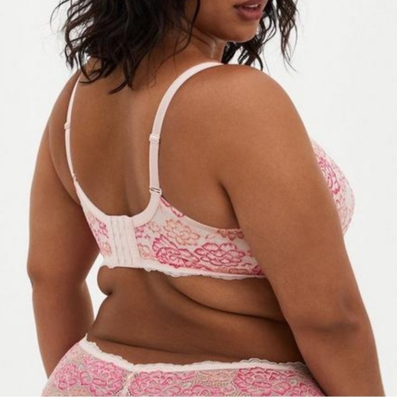 NWT Torrid Bandeau Multiway Unlined Balconette Bra Lace Pink - Picture 2 of 5